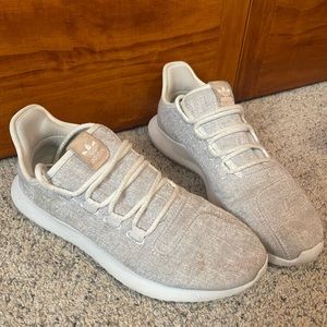 Grey Women’s Adidas Sneakers - Size 9
